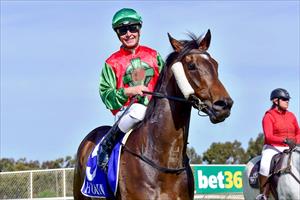 FUGA with Jack Martin after her 6.5l win @ Tatura Oct 2019 FUGA with Jack Martin after her 6.5l win @ Tatura Oct 2019